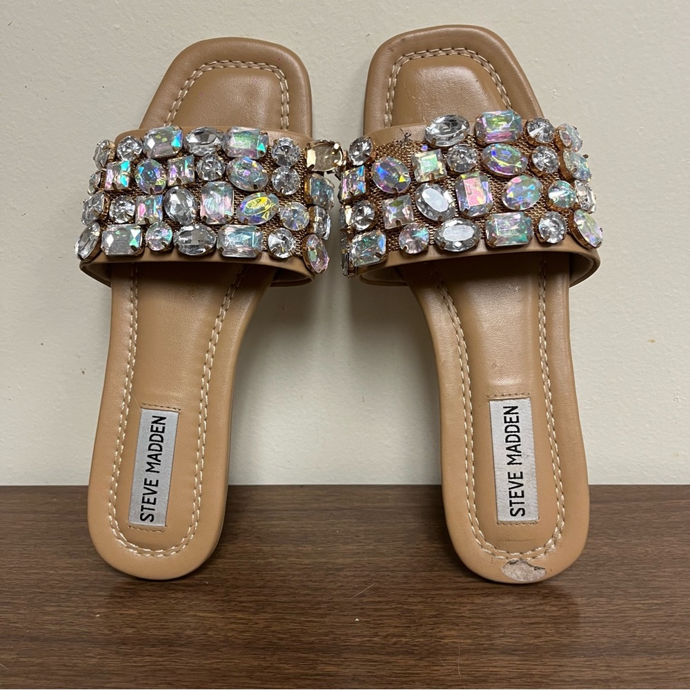 Steve Madden Tokey multicolor rhinestone embellished flat sandals size 6…